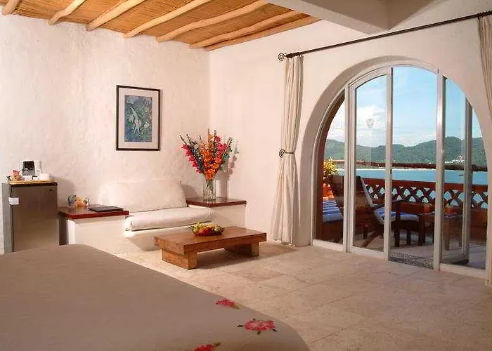 Worldmark By Wyndham Hotel Zihuatanejo