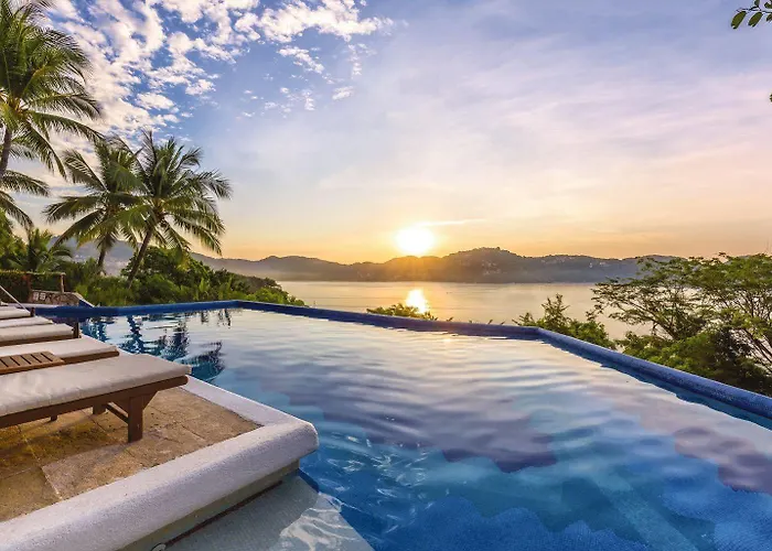Worldmark By Wyndham Hotel Zihuatanejo